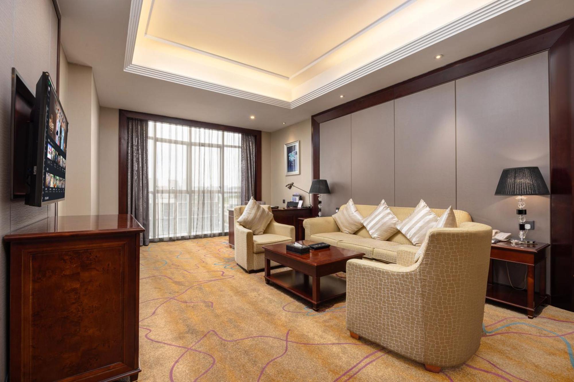 Shenzhen Baohengda International Hotel Екстериор снимка