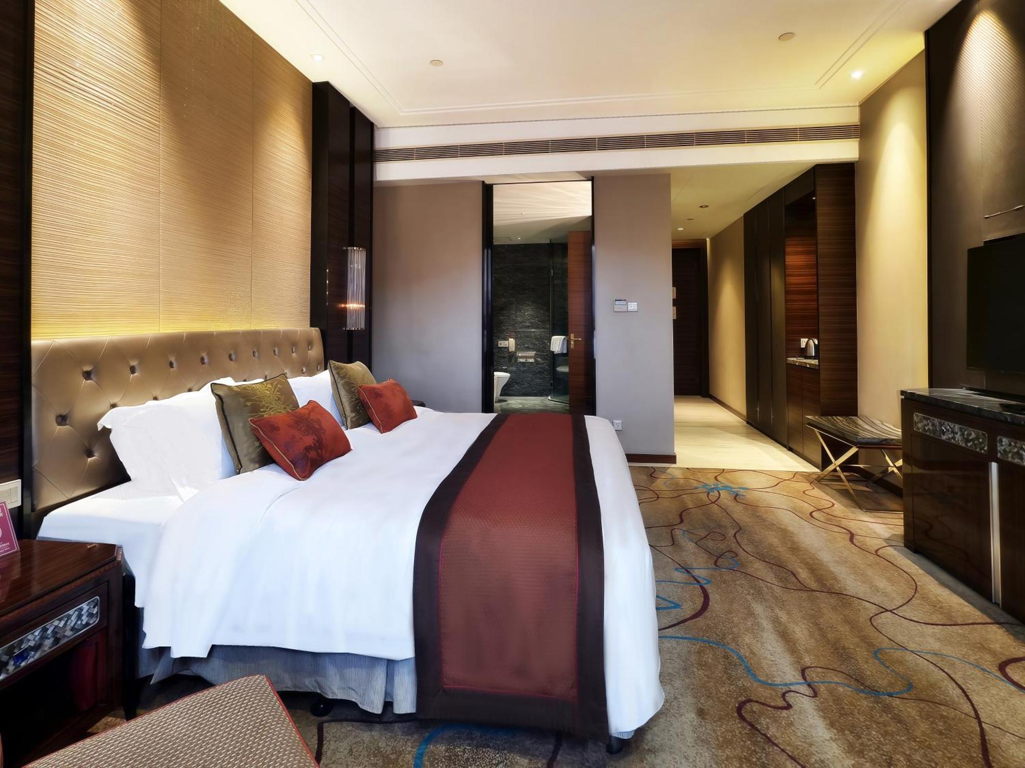 Shenzhen Baohengda International Hotel Екстериор снимка