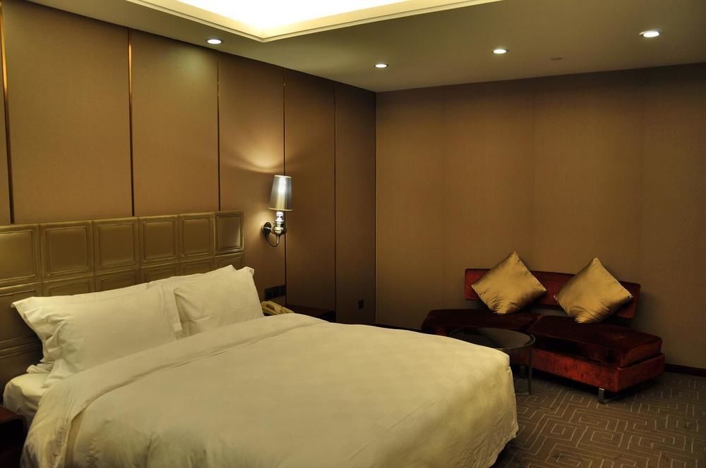 Shenzhen Baohengda International Hotel Екстериор снимка