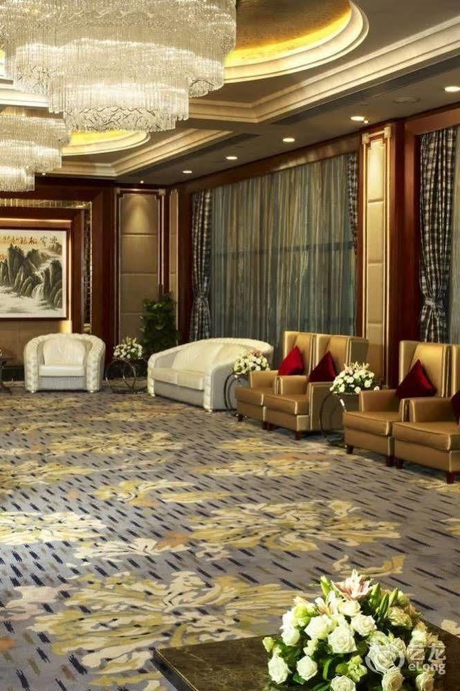 Shenzhen Baohengda International Hotel Екстериор снимка