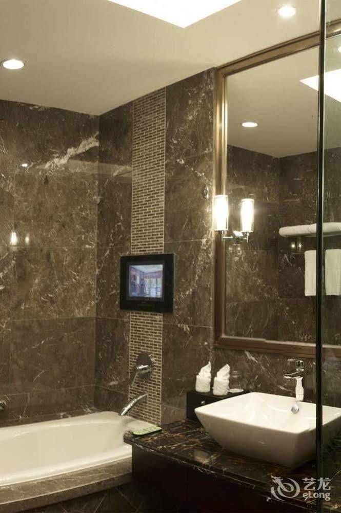 Shenzhen Baohengda International Hotel Екстериор снимка